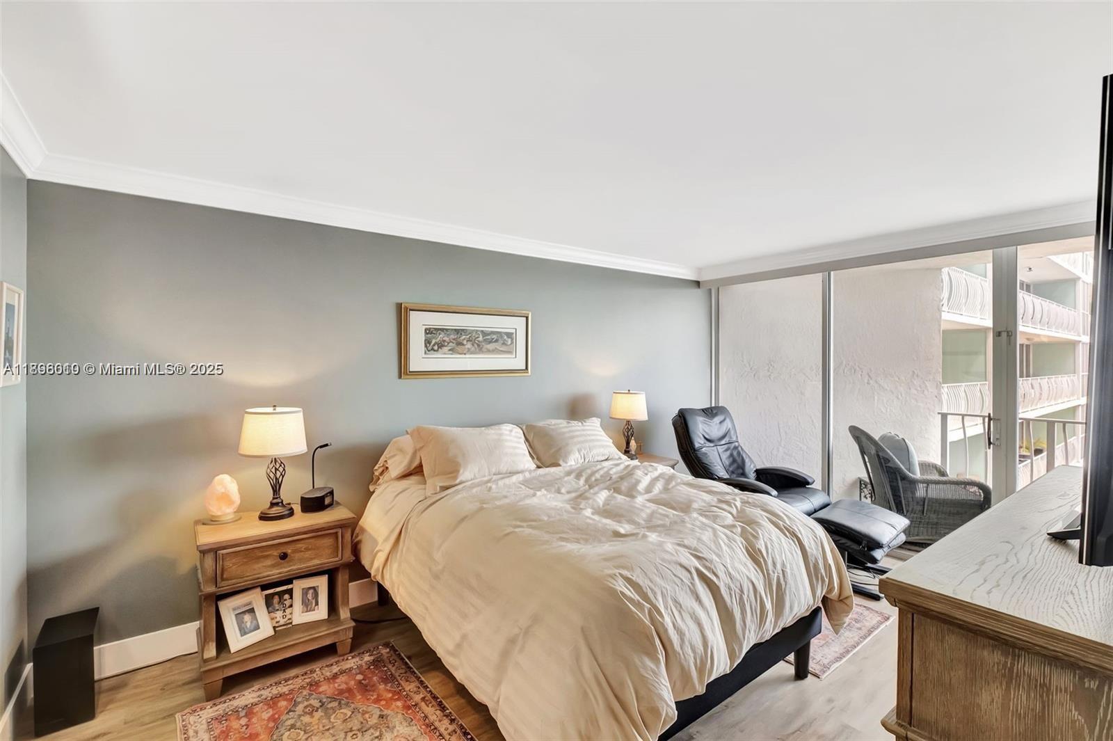 THE GRANDVIEW PALACE COND - Residential