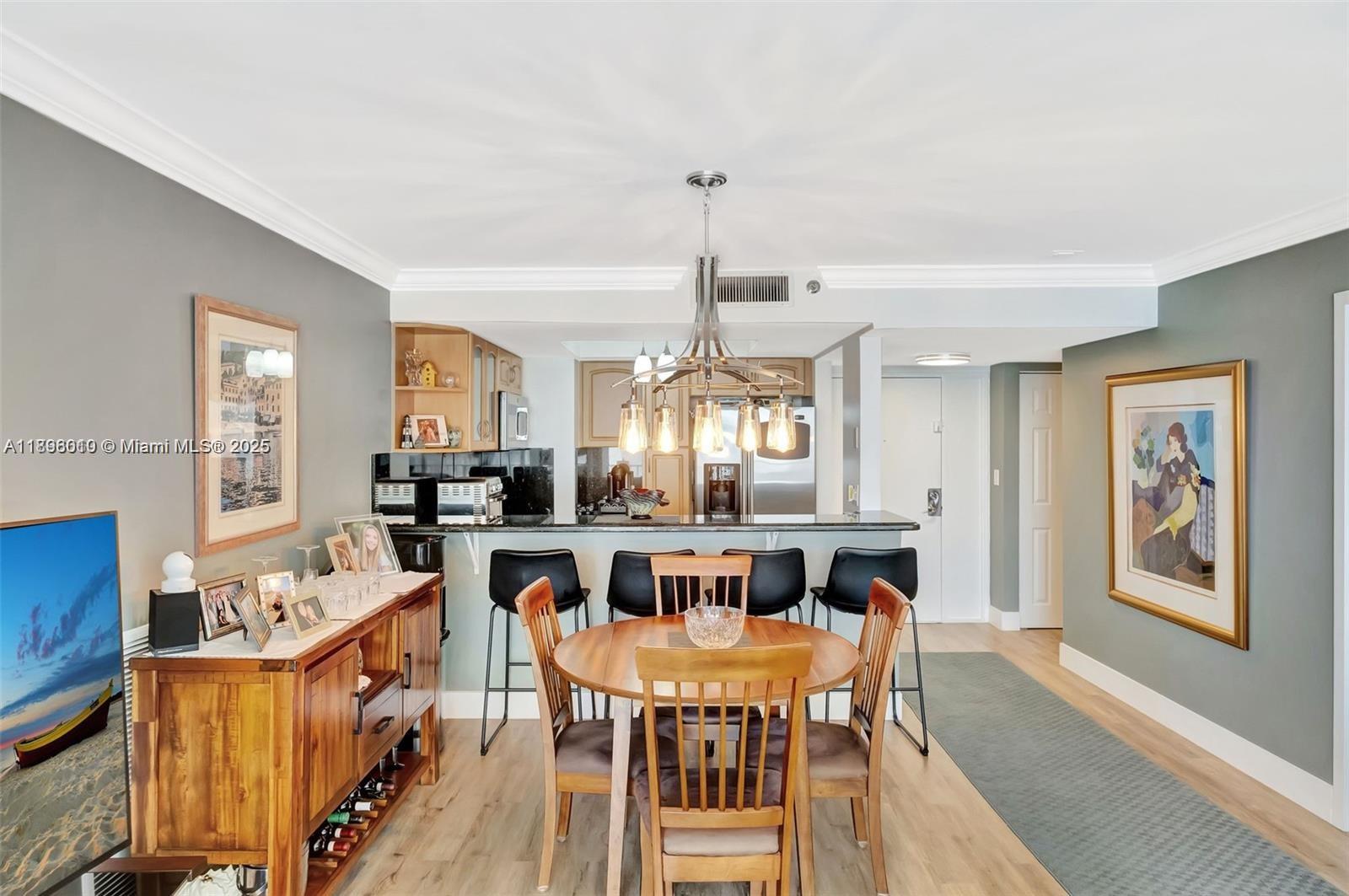 THE GRANDVIEW PALACE COND - Residential