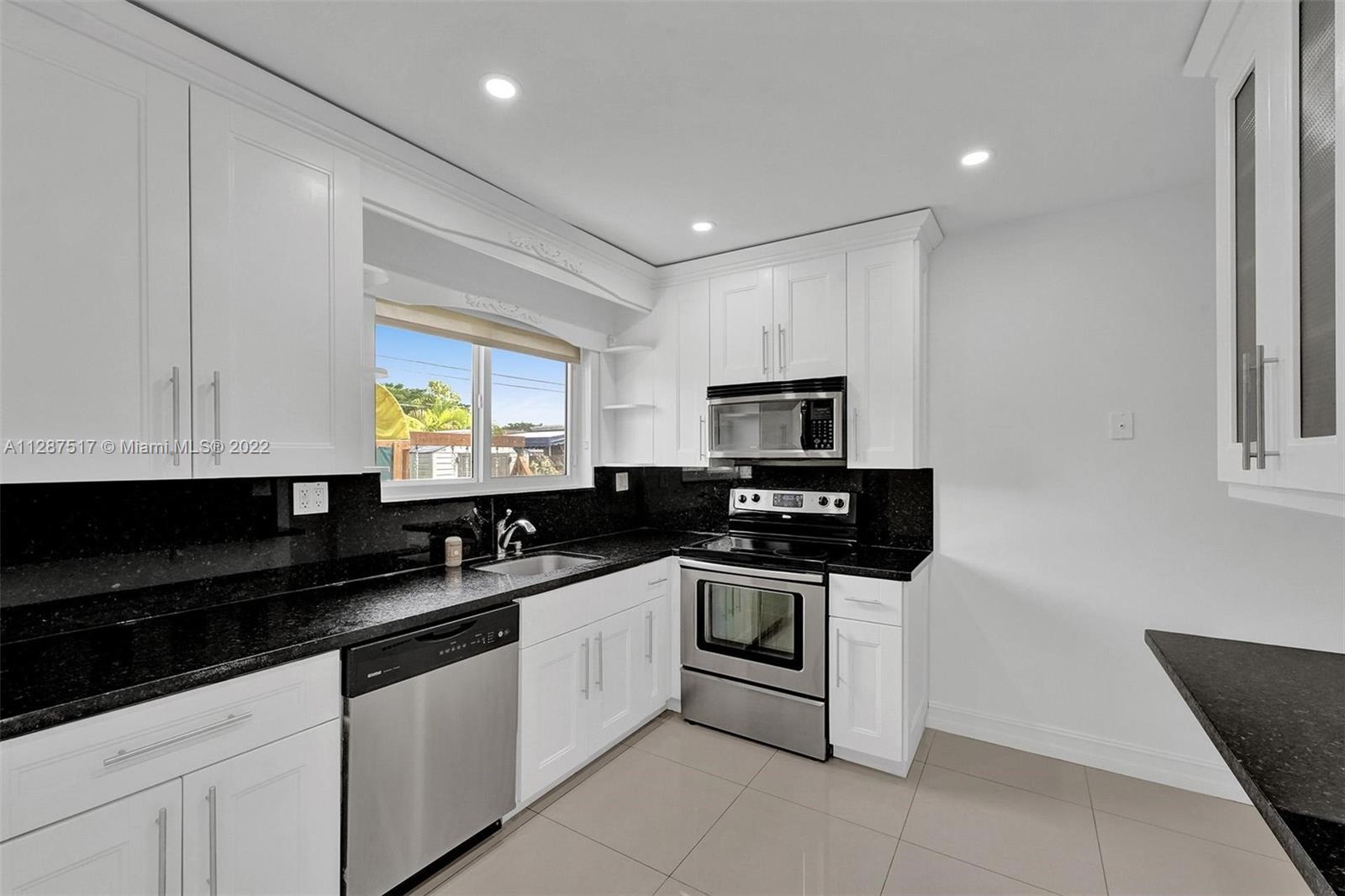 DARLINGTON MANOR 1ST ADDN - Residential Lease