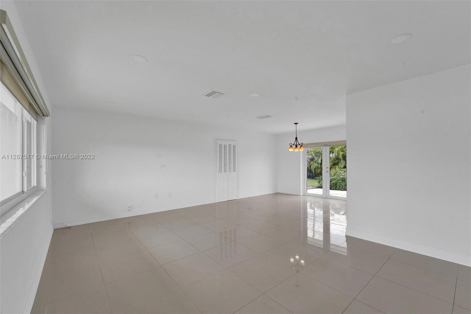 DARLINGTON MANOR 1ST ADDN - Residential Lease