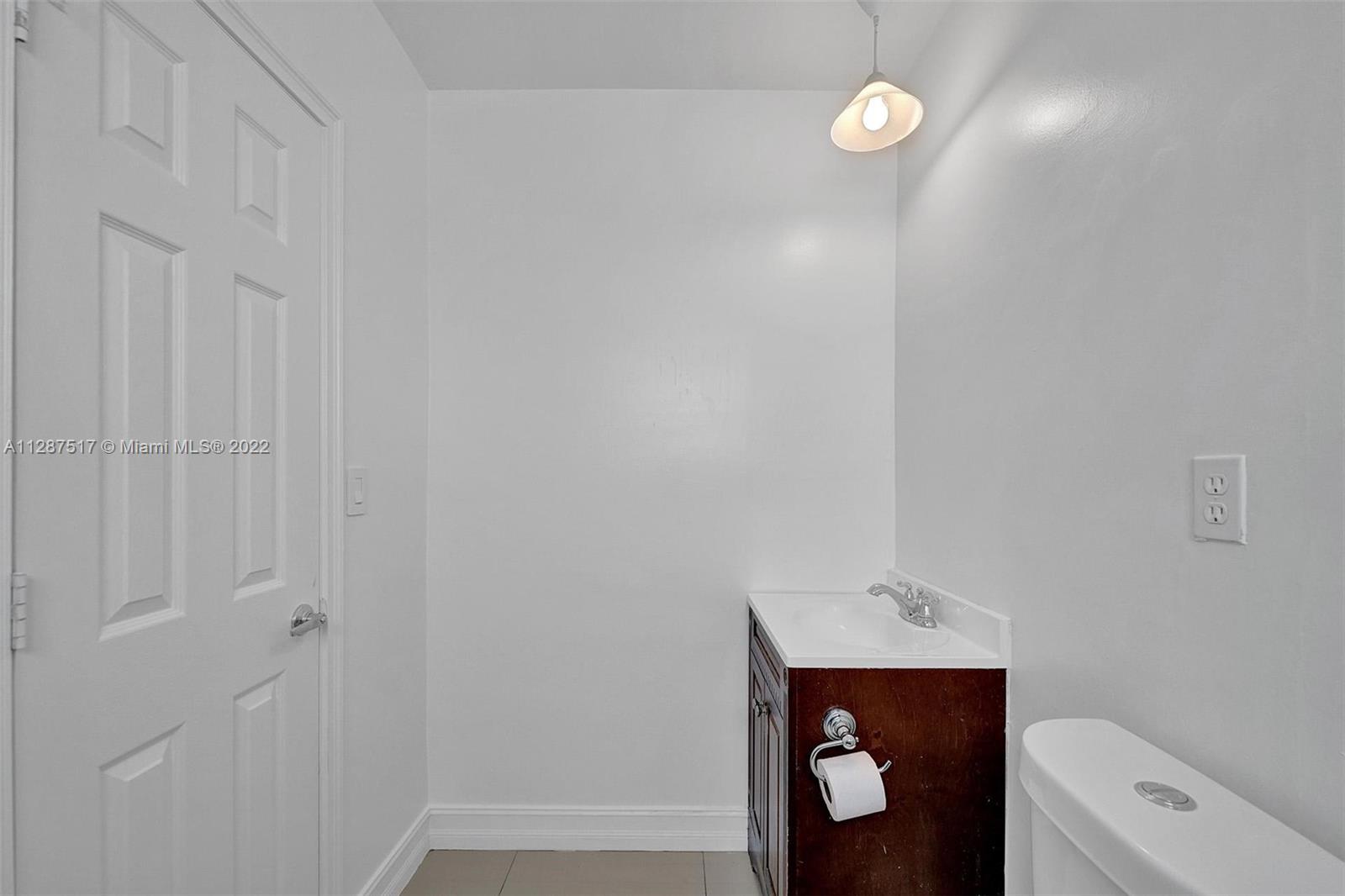 DARLINGTON MANOR 1ST ADDN - Residential Lease