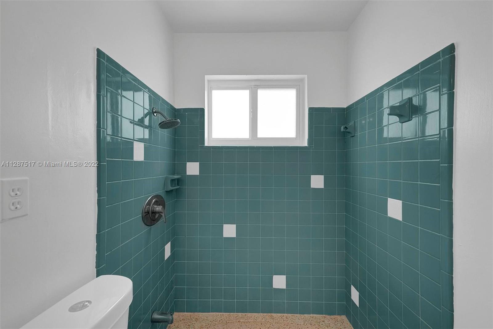 DARLINGTON MANOR 1ST ADDN - Residential Lease