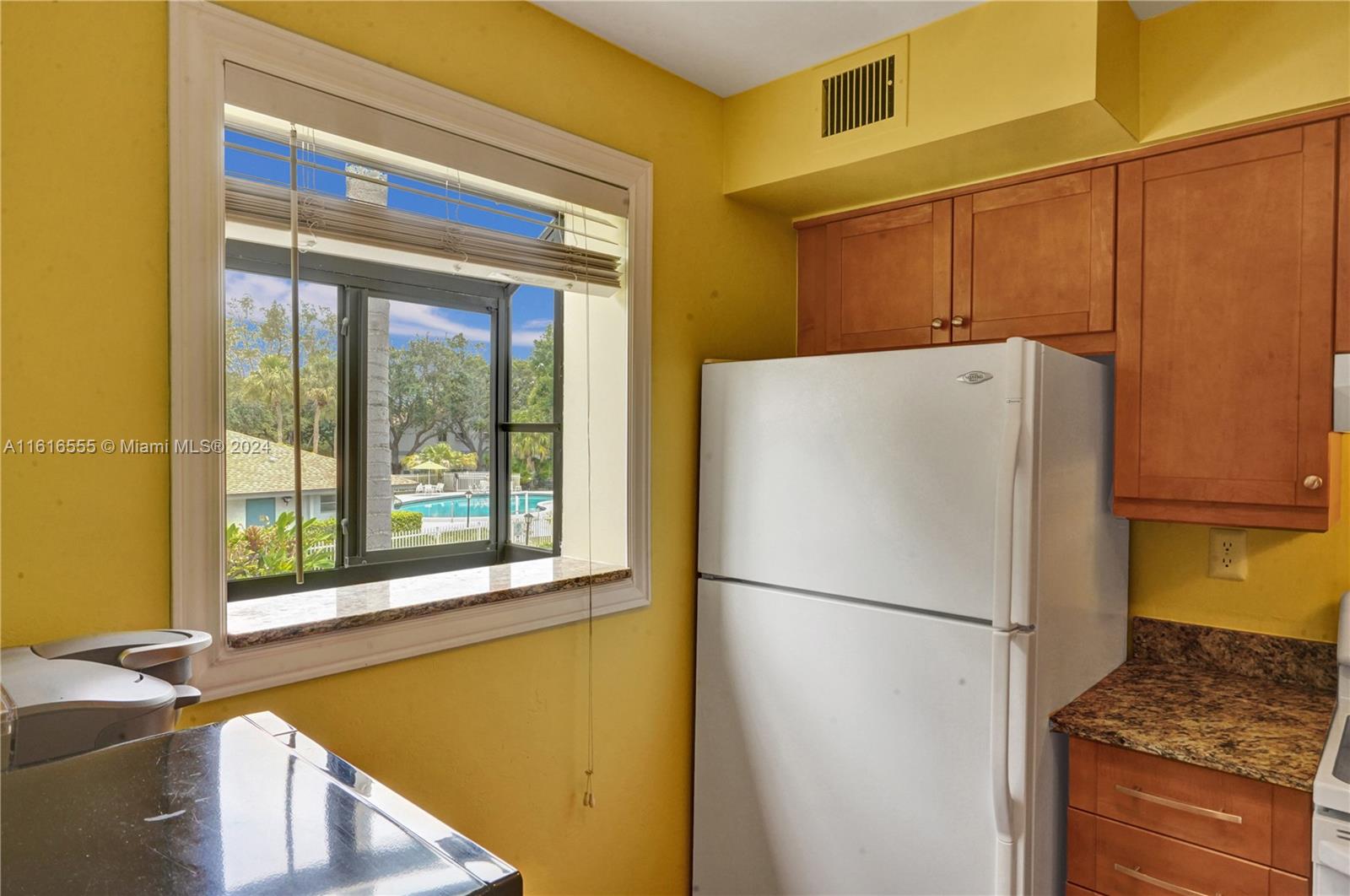 LAKES OF OAKLAND FOREST C - Residential