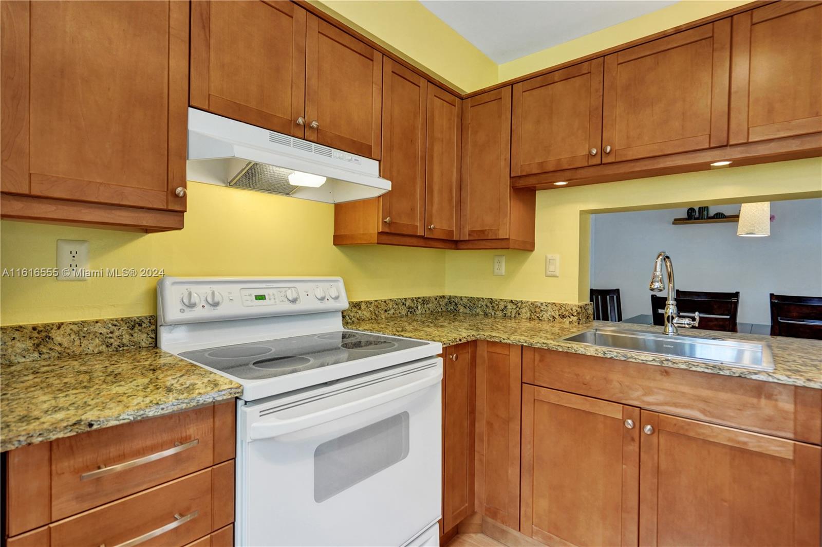 LAKES OF OAKLAND FOREST C - Residential