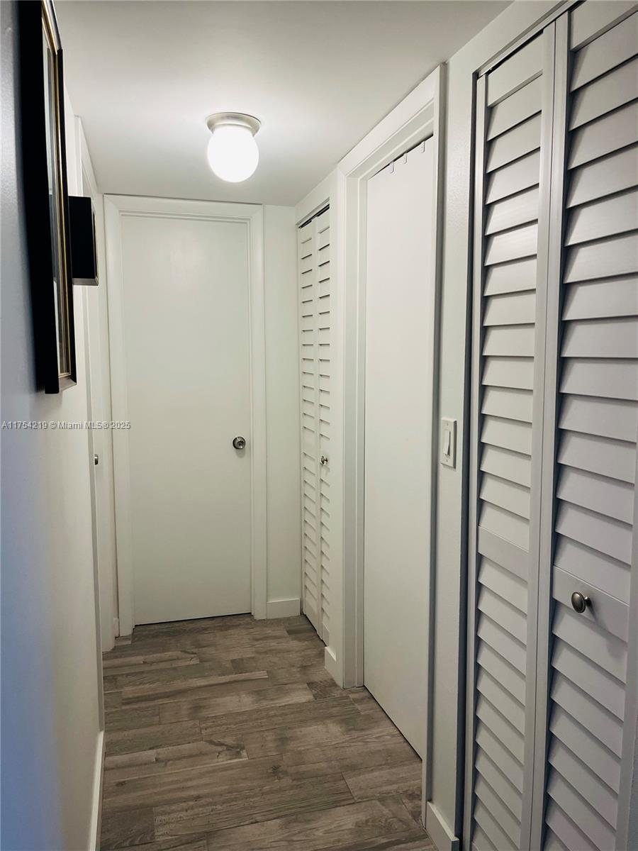 MEADOWBROOK LAKES CONDO - Residential