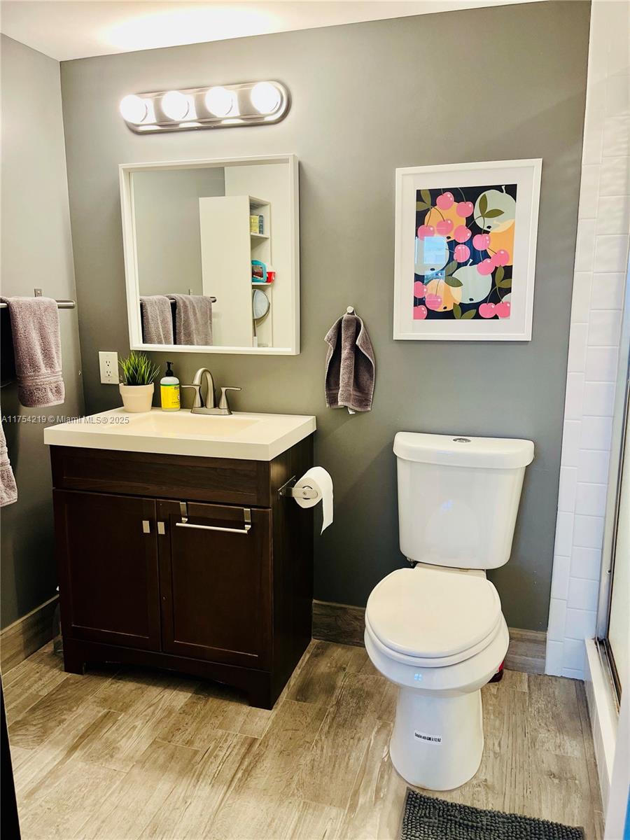 MEADOWBROOK LAKES CONDO - Residential