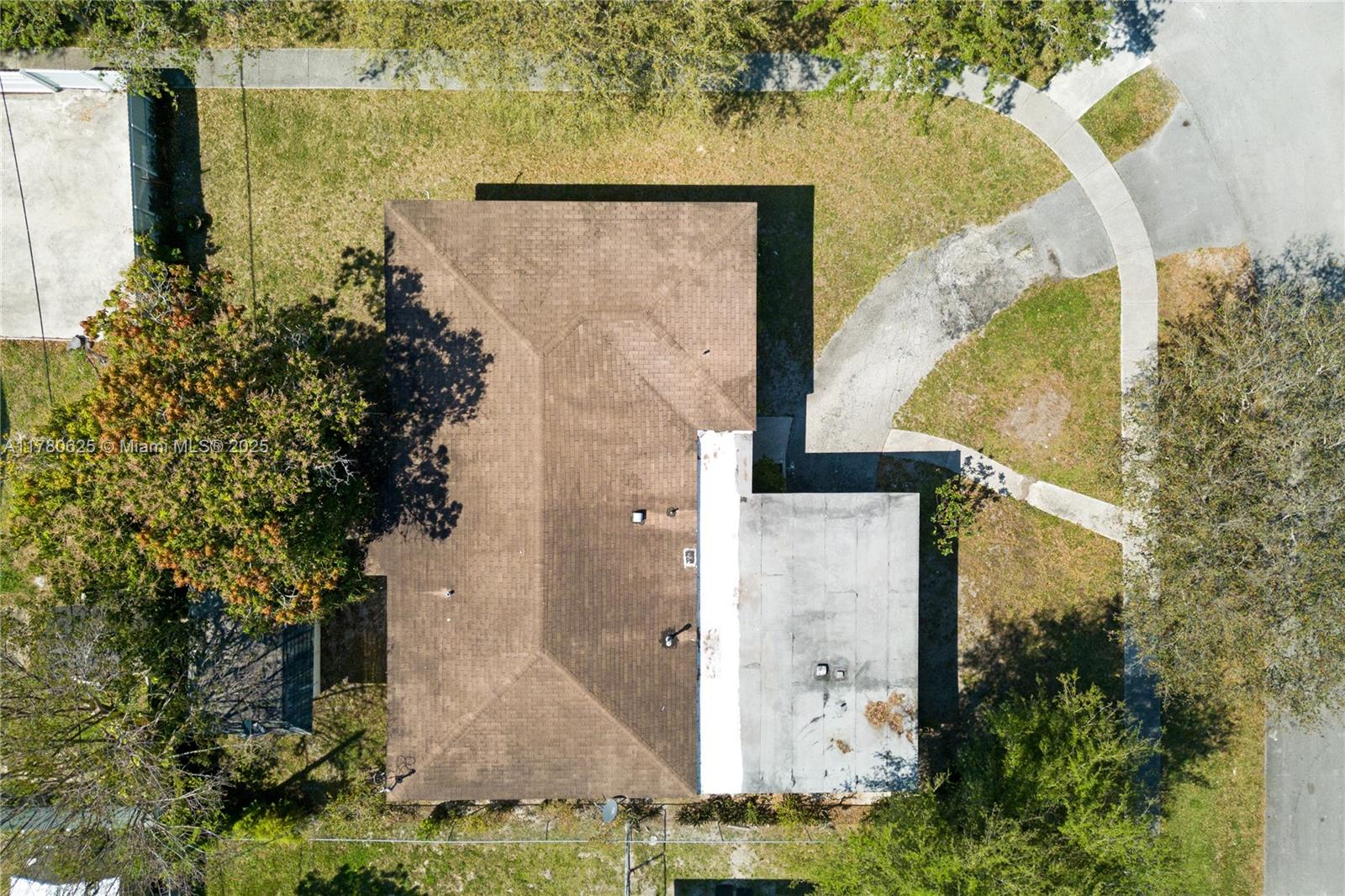 BREEZESWEPT ESTATES 2ND A - Residential