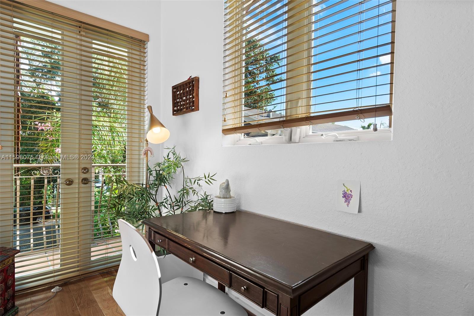 DOUGLAS CIRCLE - Residential