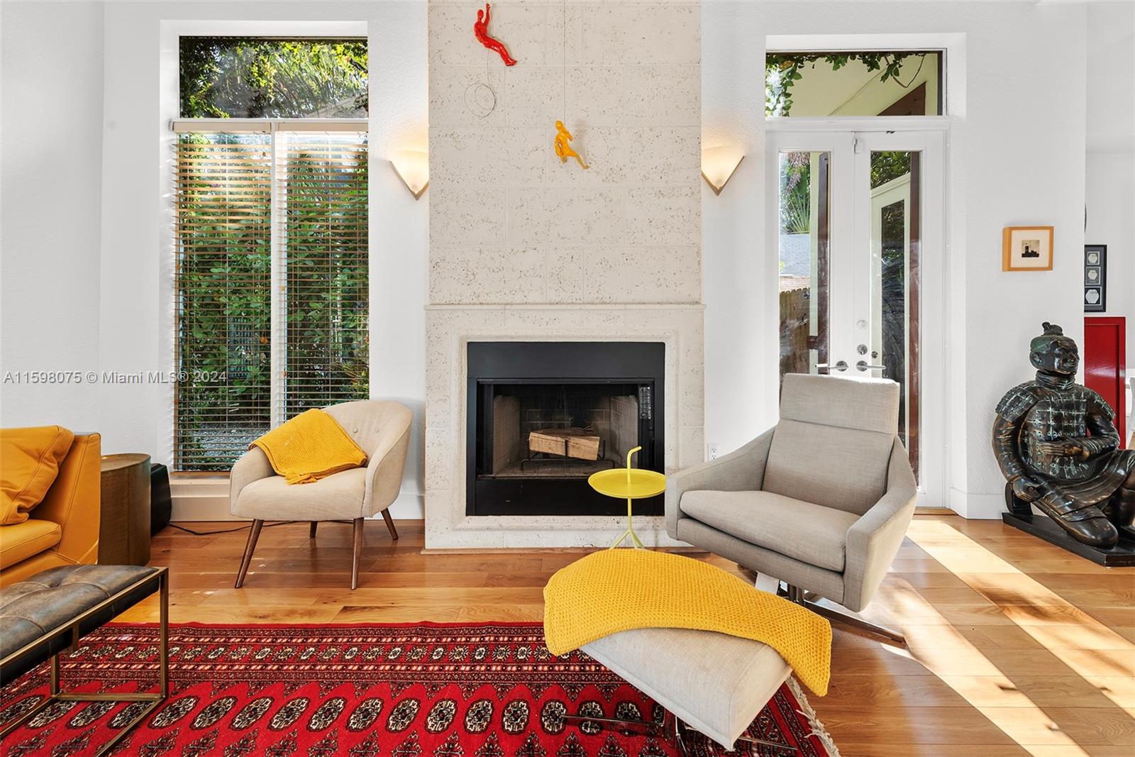 DOUGLAS CIRCLE - Residential