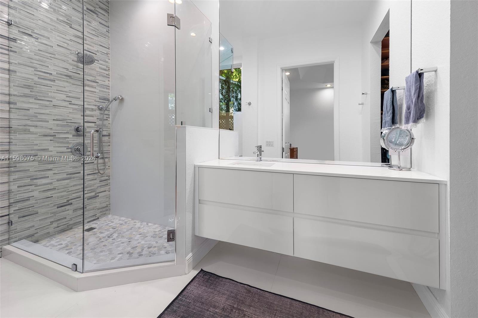 DOUGLAS CIRCLE - Residential