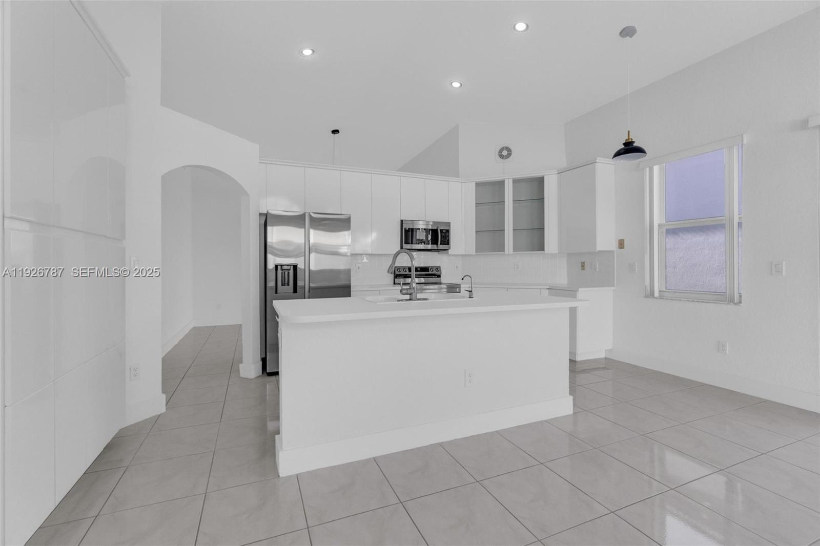 DORAL ISLES-ANTILLES - Residential