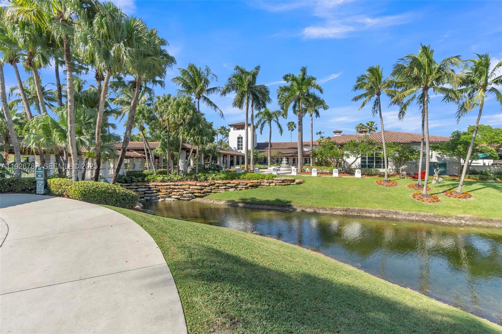 DORAL ISLES-ANTILLES - Residential