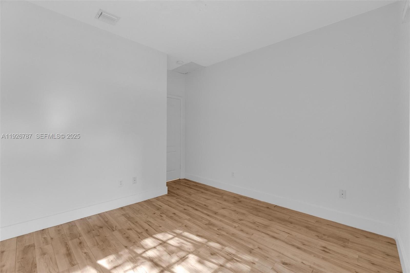 DORAL ISLES-ANTILLES - Residential