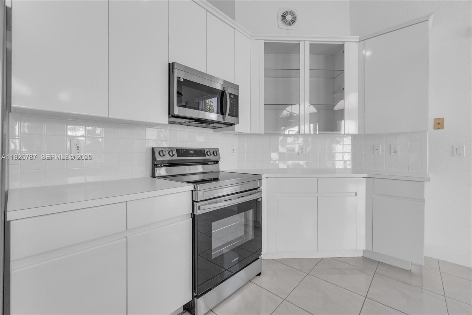 DORAL ISLES-ANTILLES - Residential