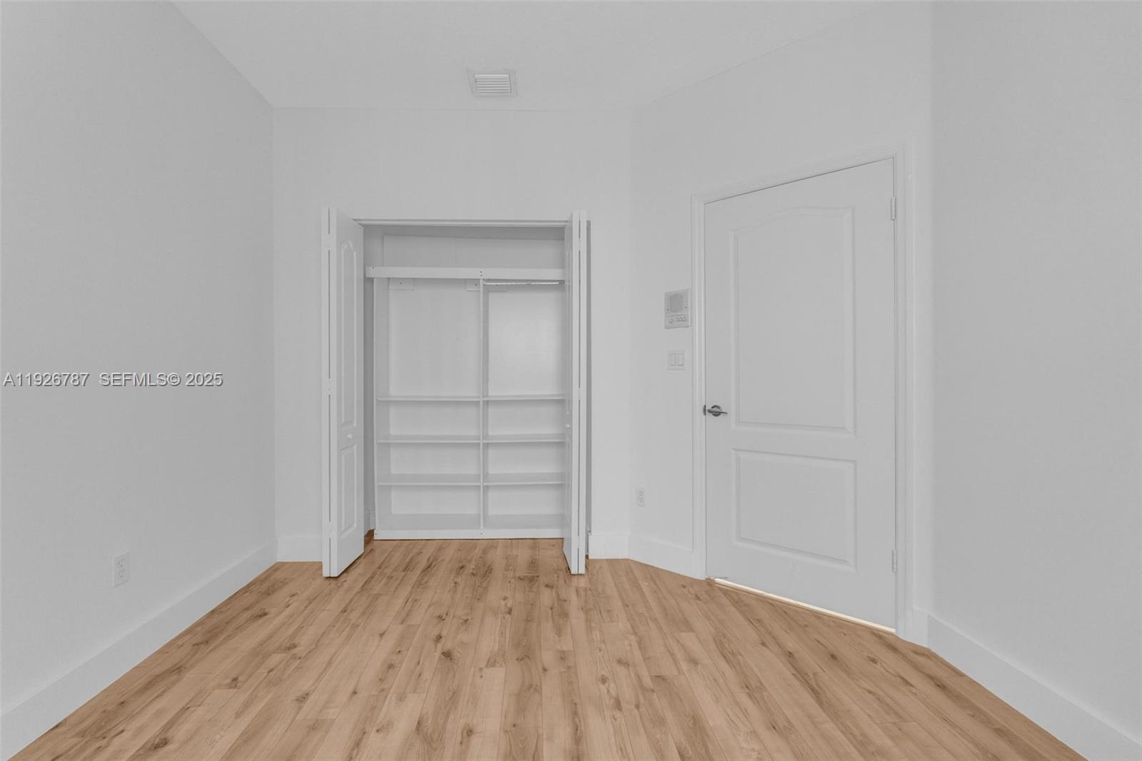 DORAL ISLES-ANTILLES - Residential