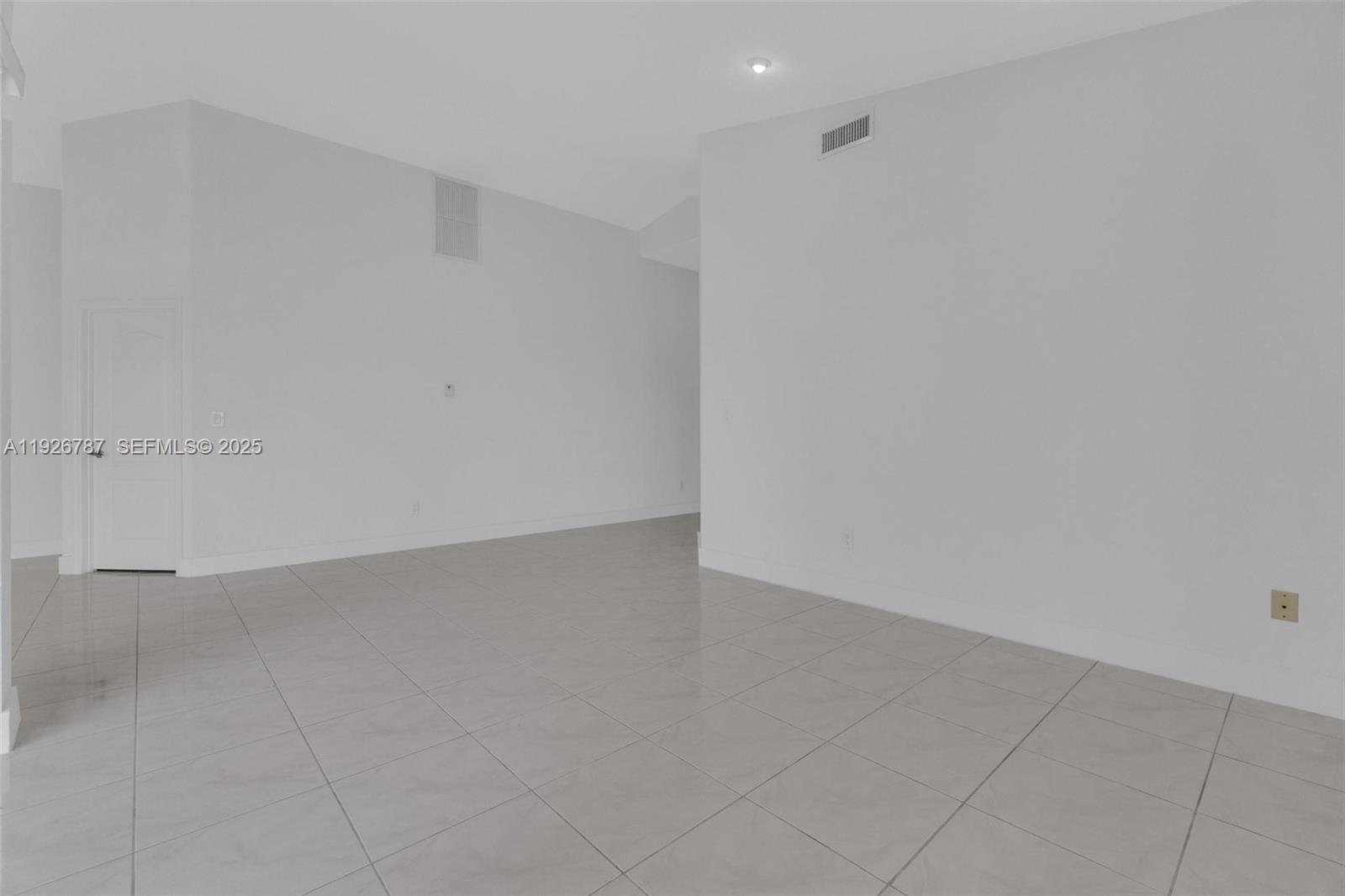 DORAL ISLES-ANTILLES - Residential