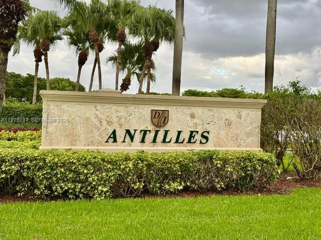 DORAL ISLES-ANTILLES - Residential
