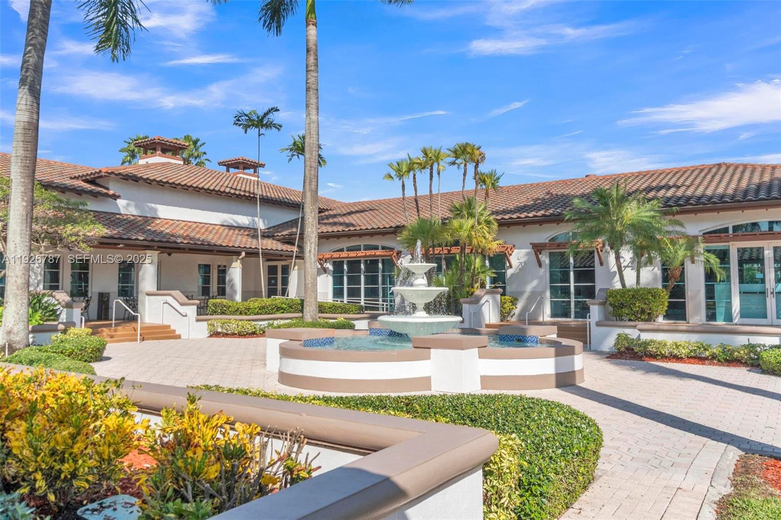 DORAL ISLES-ANTILLES - Residential