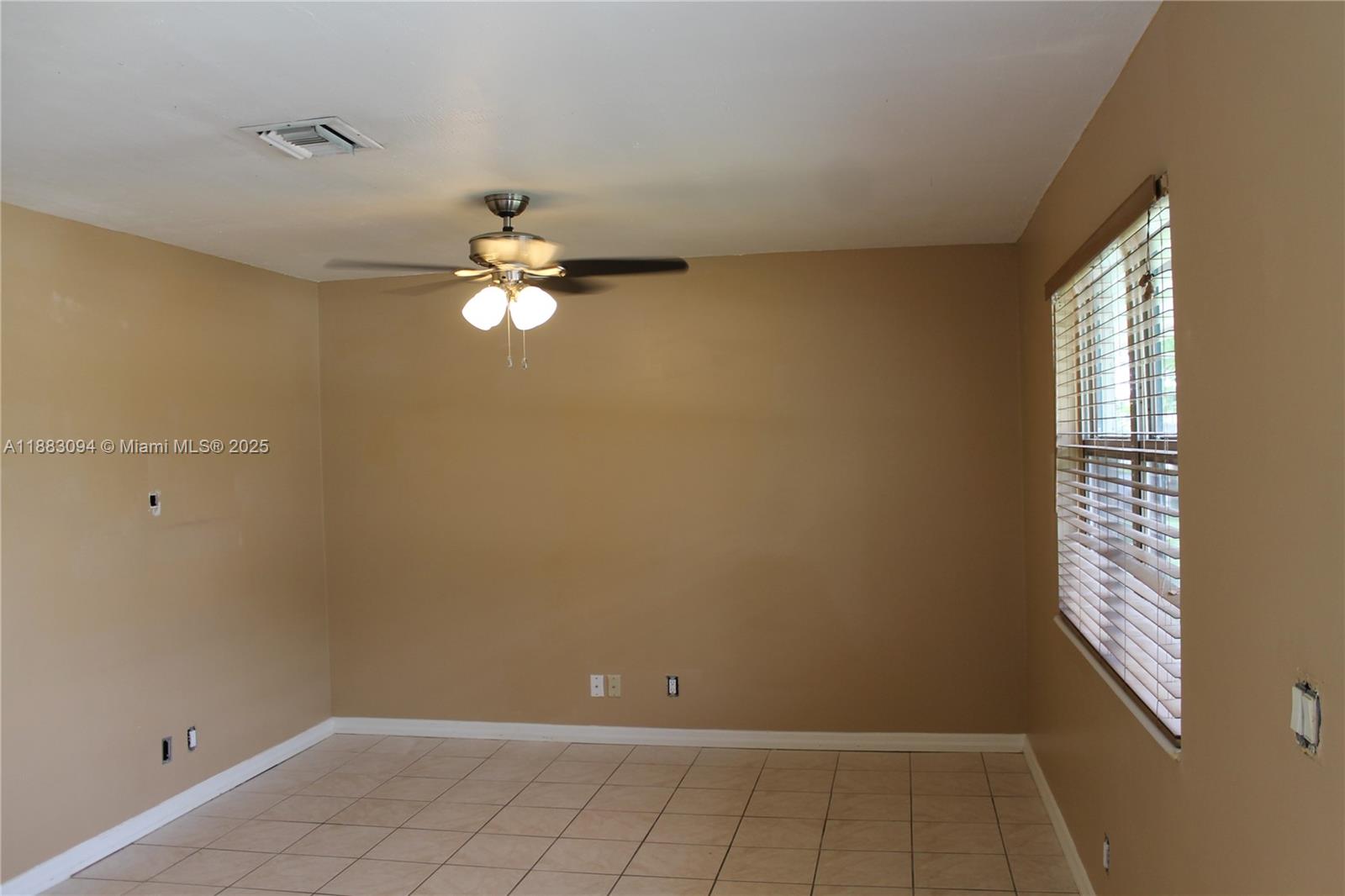 PALM BEACH VILLAS II PL 2 - Residential Lease