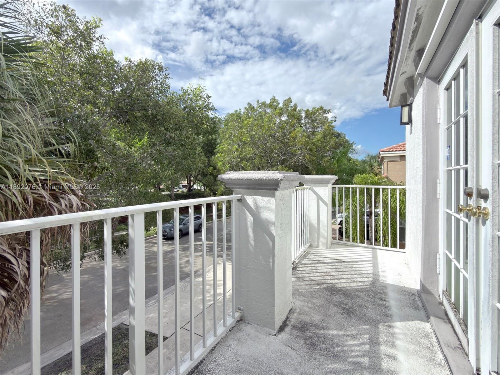 RIVIERA ISLES III - Residential