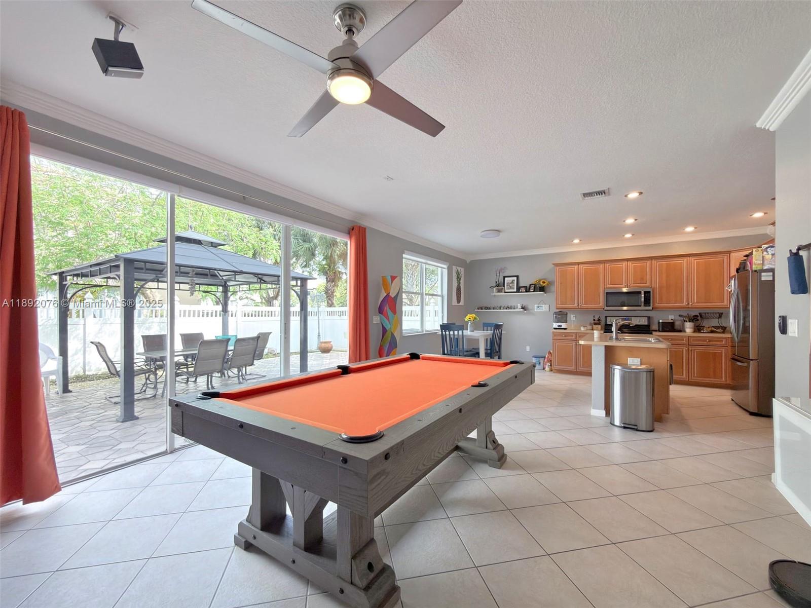 RIVIERA ISLES III - Residential