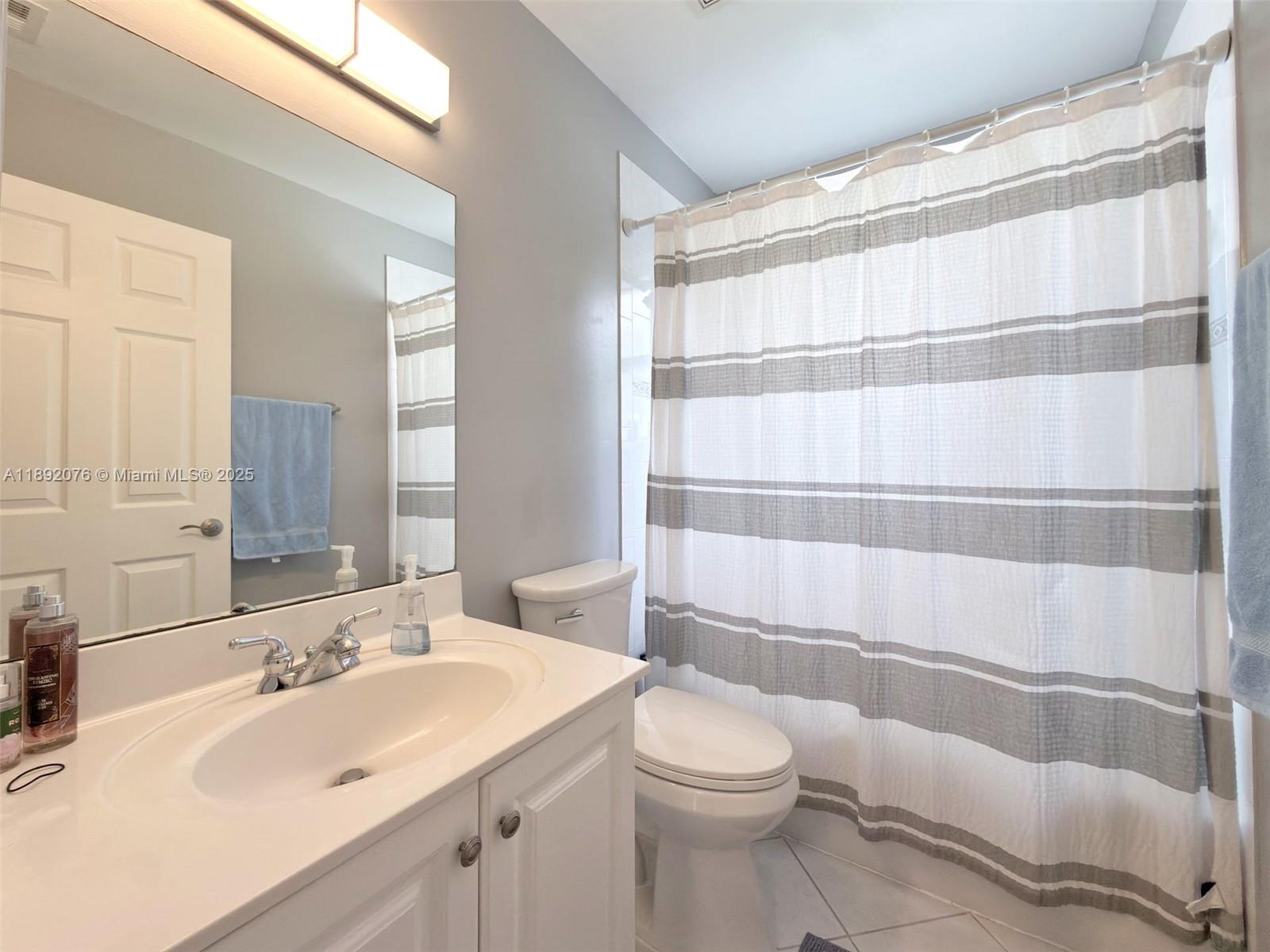 RIVIERA ISLES III - Residential