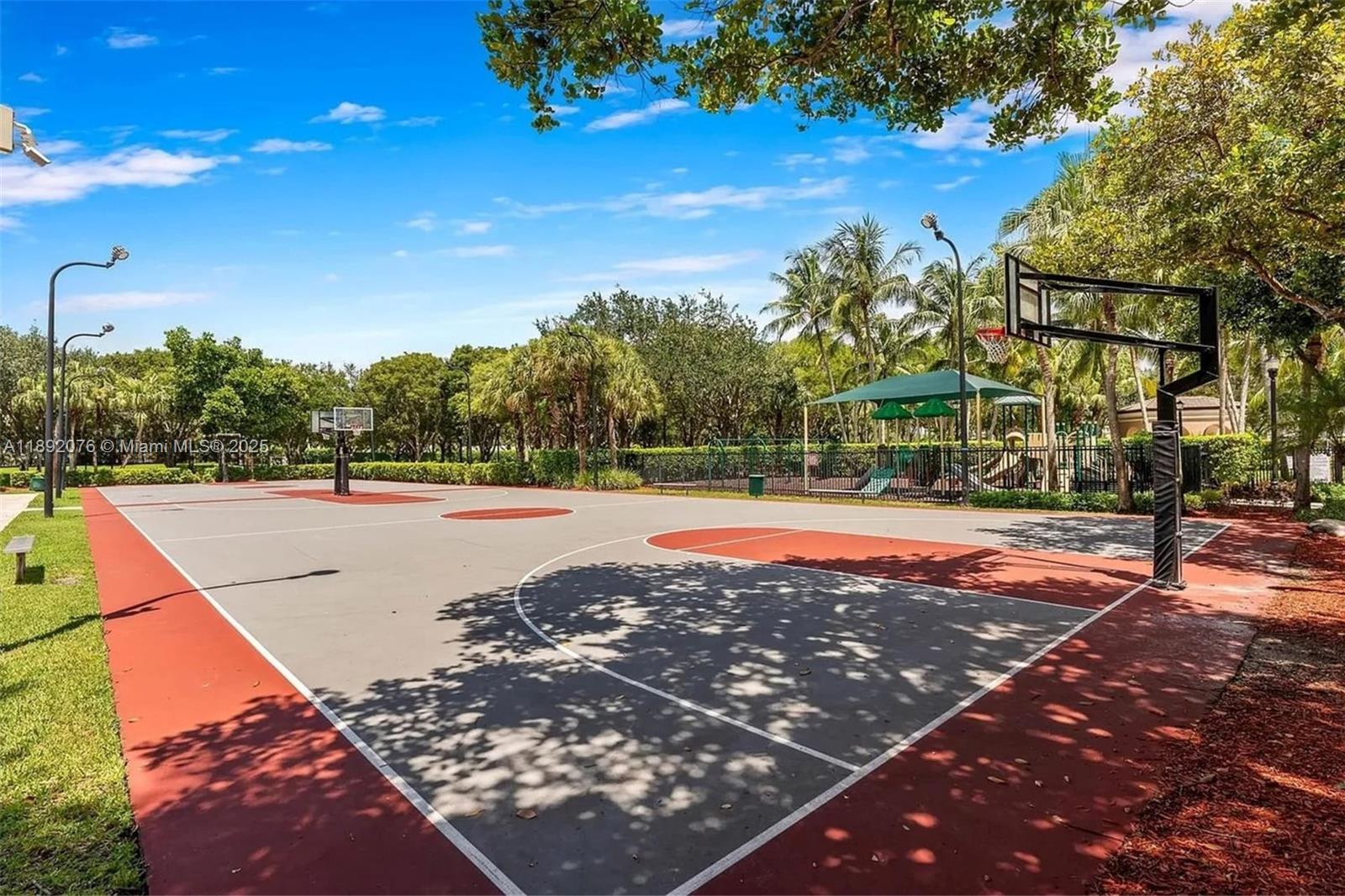 RIVIERA ISLES III - Residential