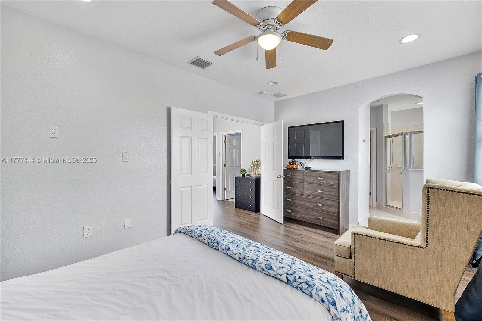 SHORES AT KEYS GATE - Residential