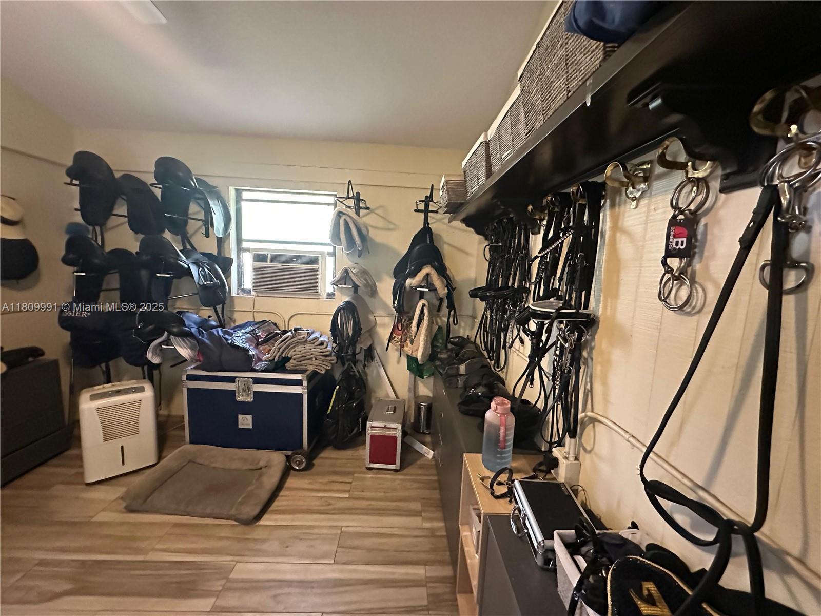 LOXAHATCHEE GROVES - Residential