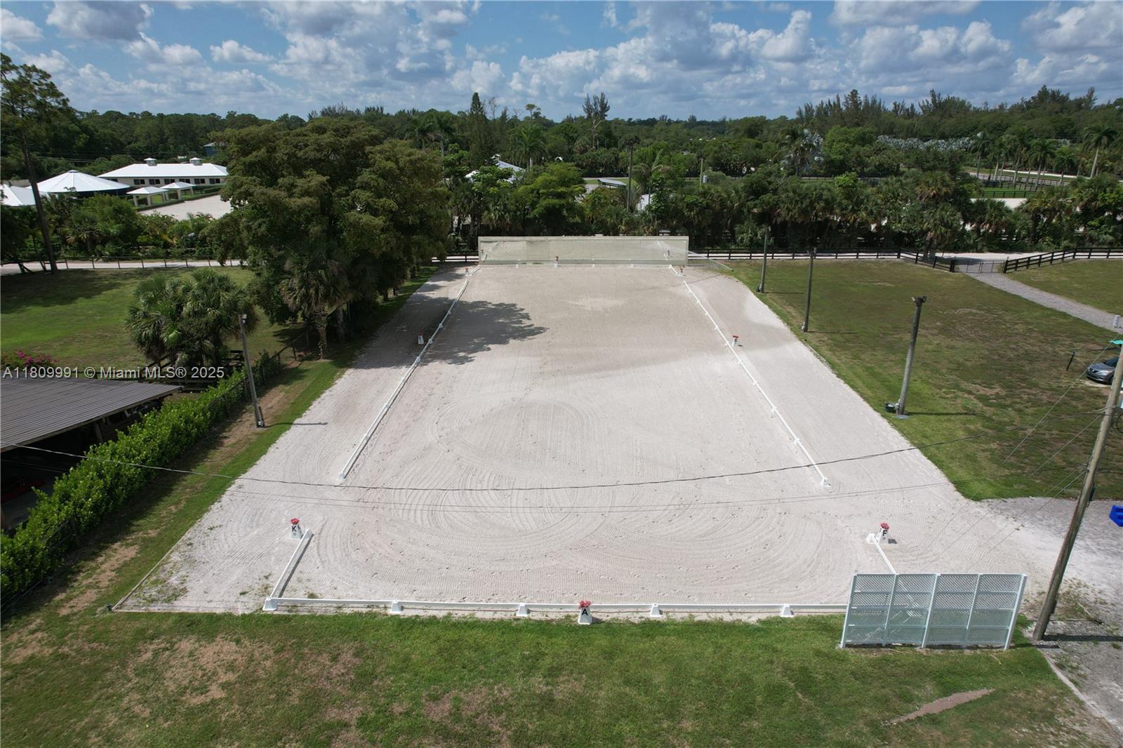LOXAHATCHEE GROVES - Residential