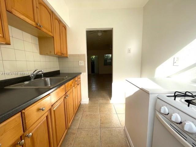 BISCAYNE BCH SUB - Residential Income