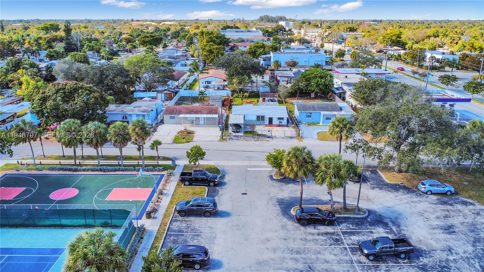 BREEZYWAY MANOR SECOND AD - Residential