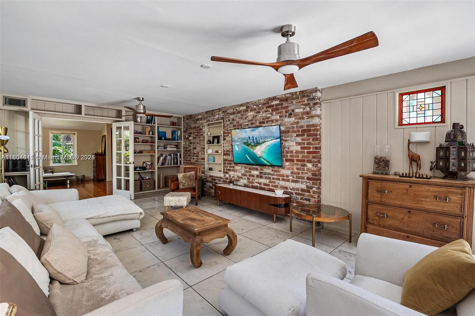 MARILYN HEIGHTS - Residential