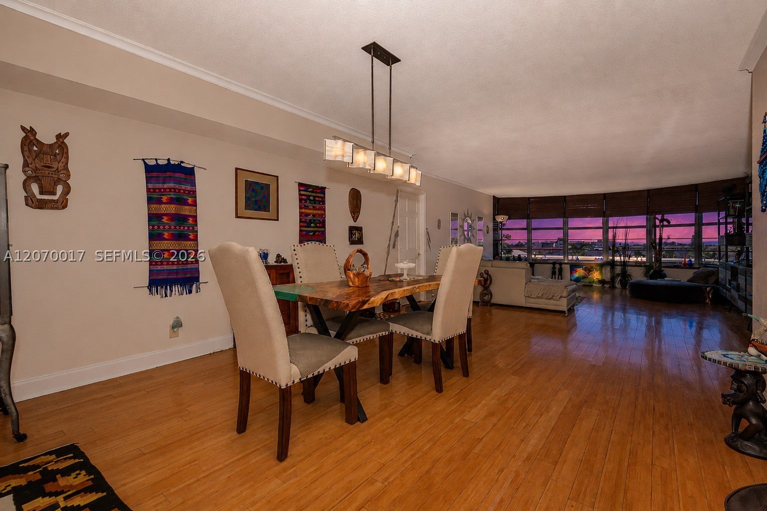 3051 NE 48th St 406