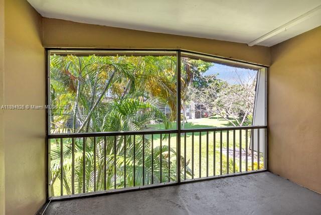 OAKLAND SHORES CONDOMINIU - Residential