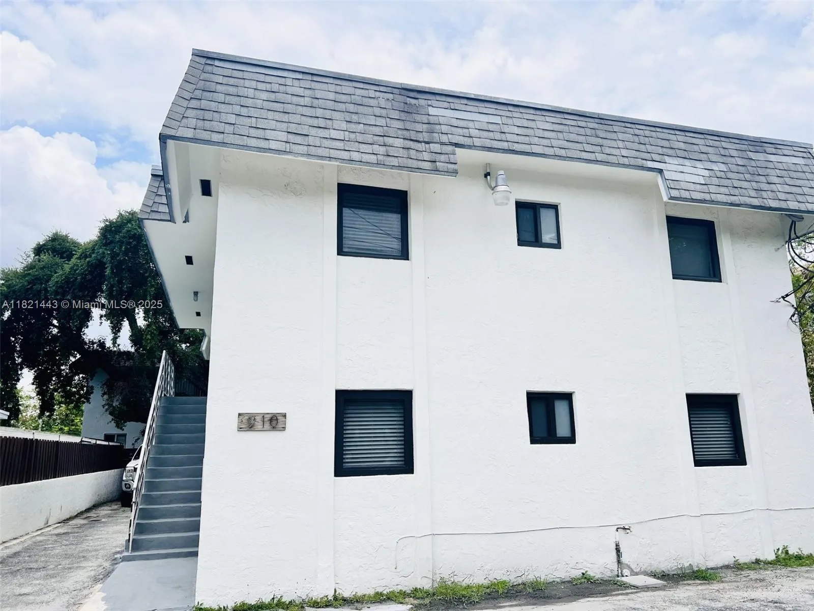 Miami, Florida 33130, United States, 8 Bedrooms Bedrooms, ,4 BathroomsBathrooms,Residential,Active,151449