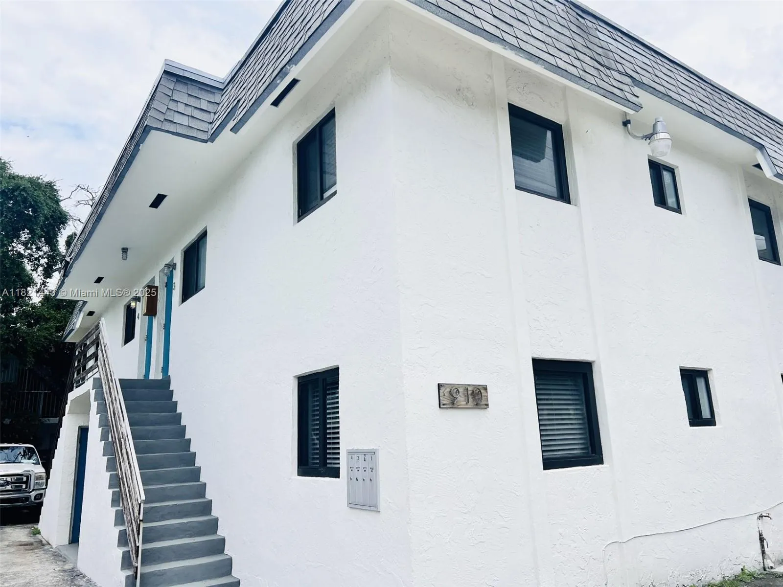 Miami, Florida 33130, United States, 8 Bedrooms Bedrooms, ,4 BathroomsBathrooms,Residential,Active,151449