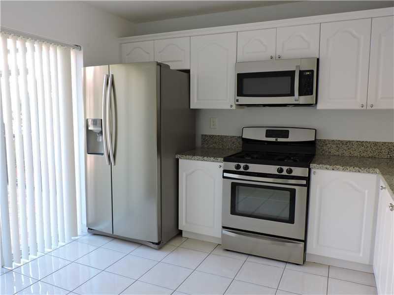 VIZCAYA AT THE HAMMOCKS 1 - Residential Lease