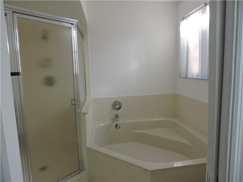 VIZCAYA AT THE HAMMOCKS 1 - Residential Lease