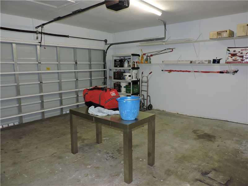 VIZCAYA AT THE HAMMOCKS 1 - Residential Lease