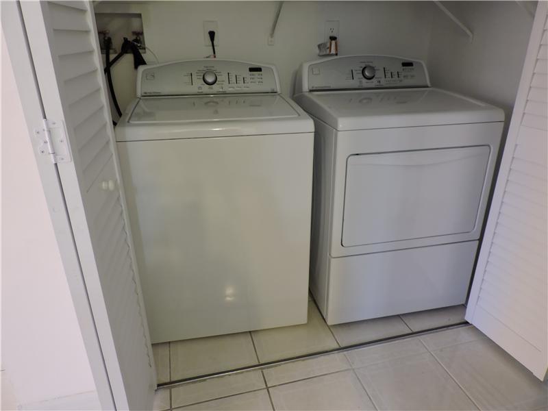 VIZCAYA AT THE HAMMOCKS 1 - Residential Lease