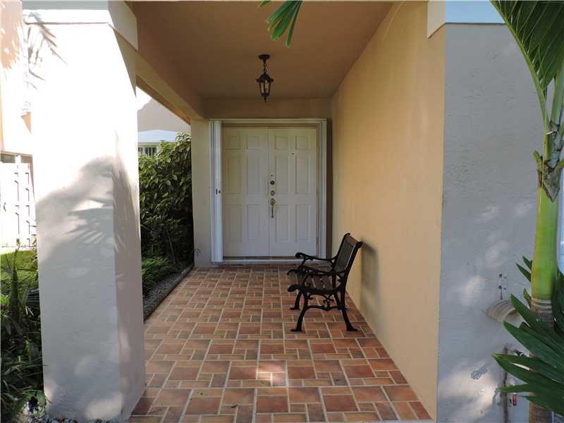 VIZCAYA AT THE HAMMOCKS 1 - Residential Lease