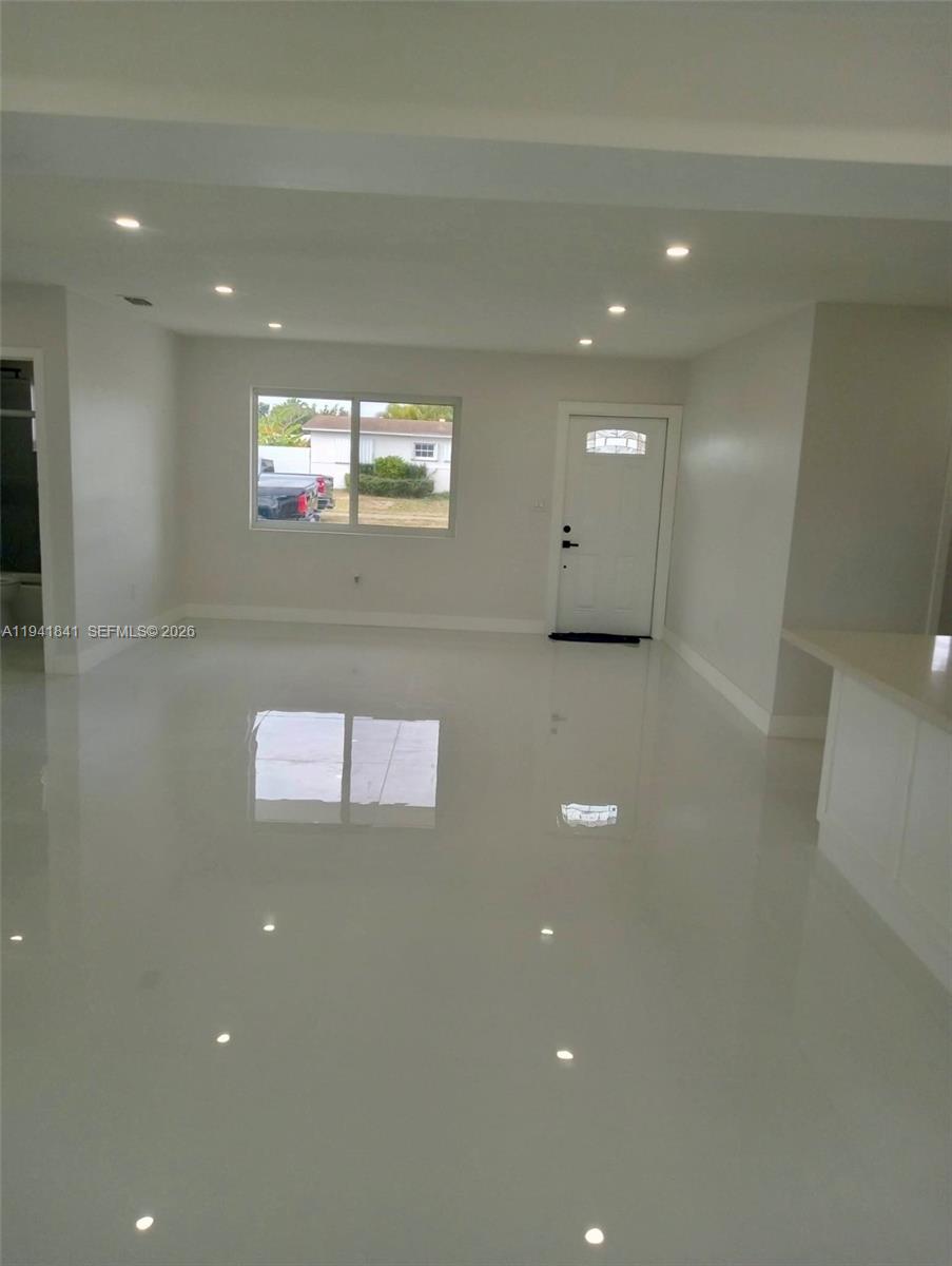 FAIRLAWN ESTS 1ST ADDN - Residential