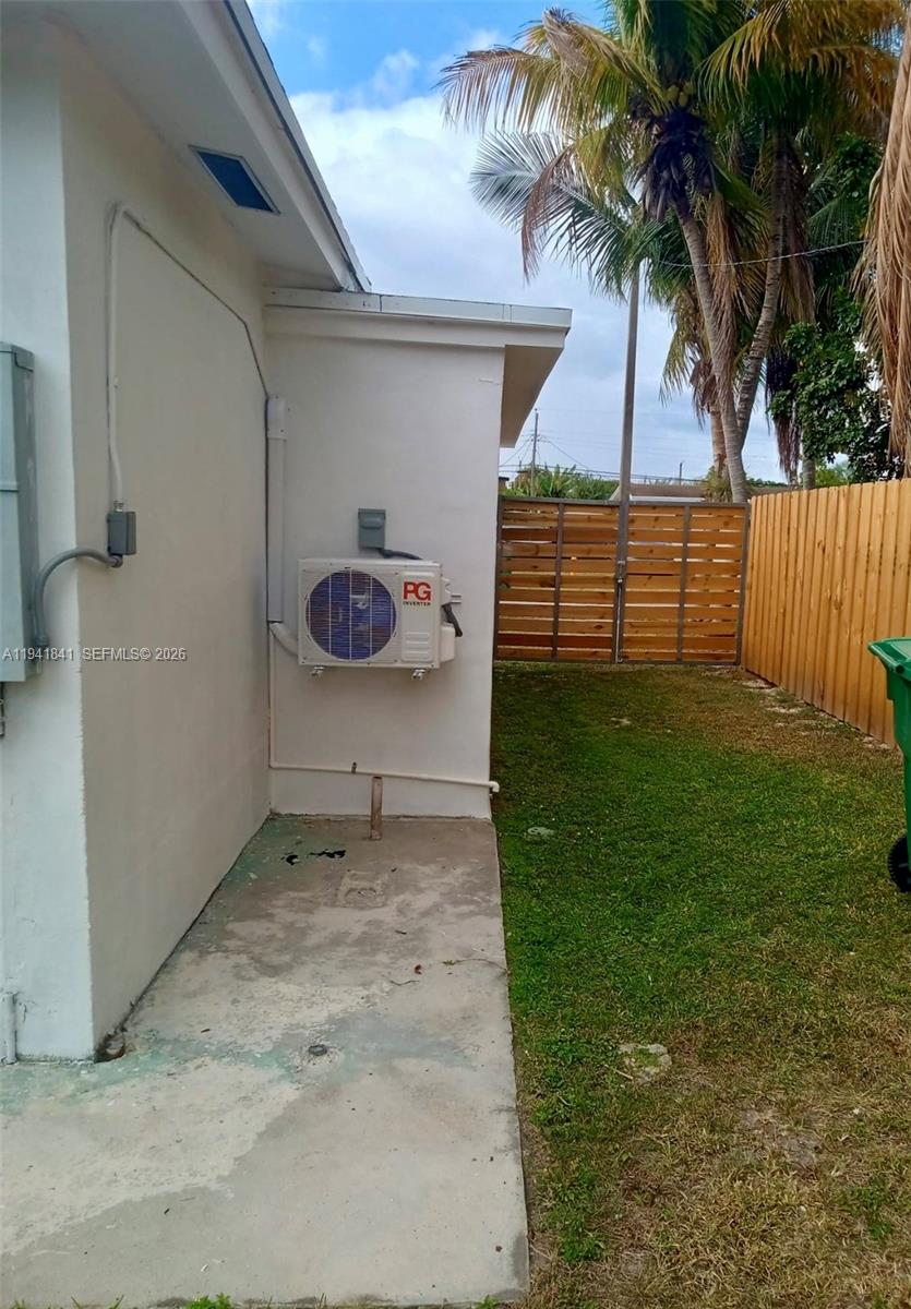 FAIRLAWN ESTS 1ST ADDN - Residential