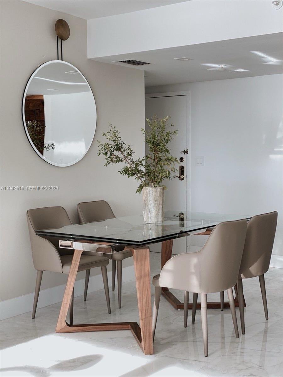 ST LOUIS CONDO - Residential Lease