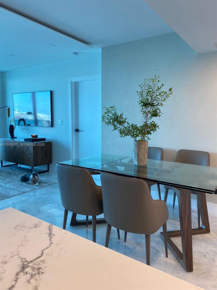 ST LOUIS CONDO - Residential Lease