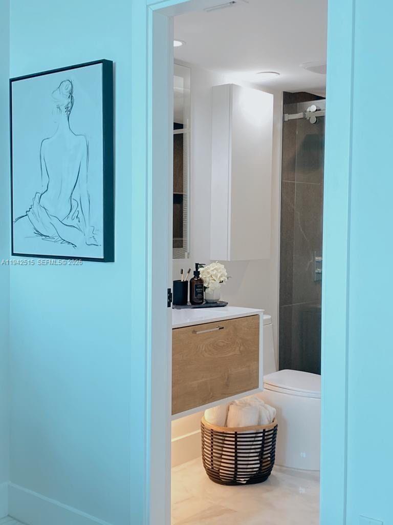 ST LOUIS CONDO - Residential Lease