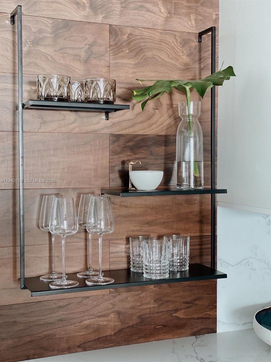 ST LOUIS CONDO - Residential Lease