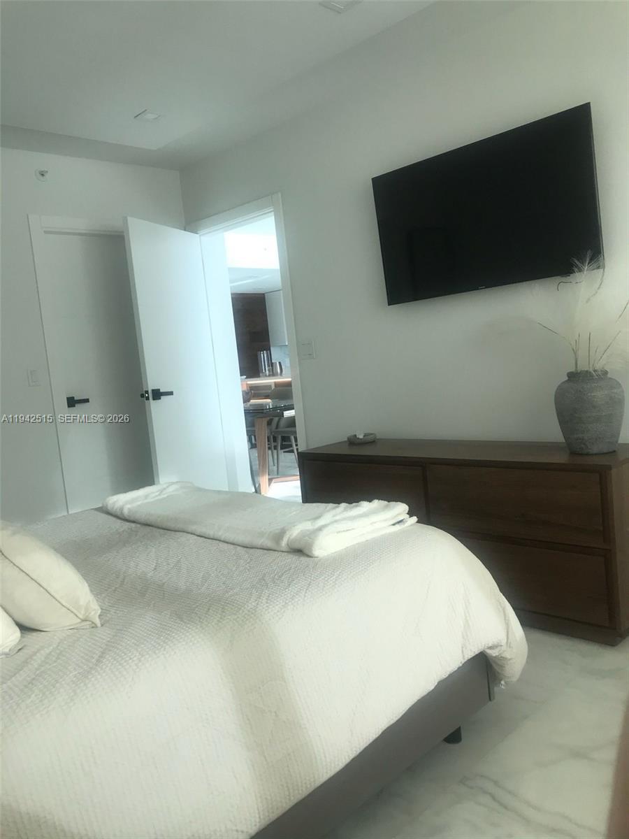 ST LOUIS CONDO - Residential Lease