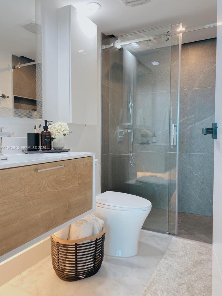 ST LOUIS CONDO - Residential Lease